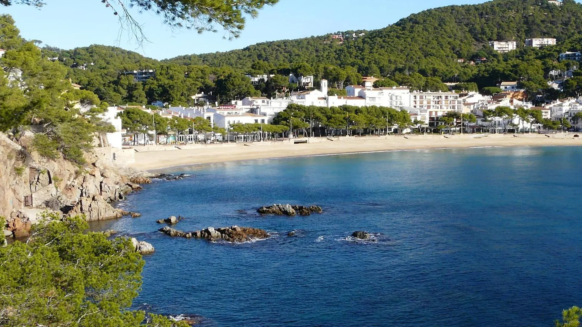 Homer 2 Llafranc 0*,  Spain
